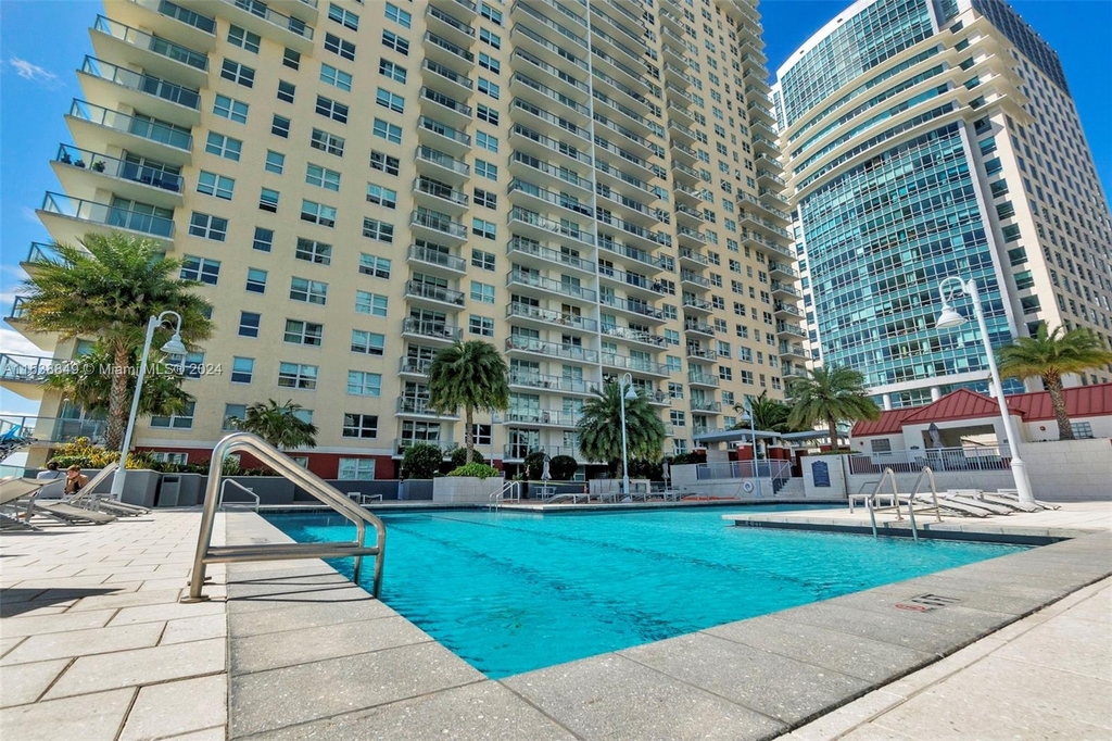 1155 Brickell Bay Dr - Photo 42