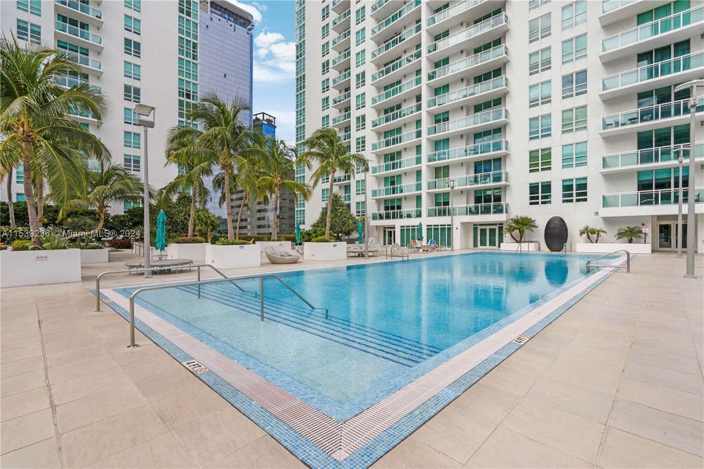 950 Brickell Bay Dr - Photo 22