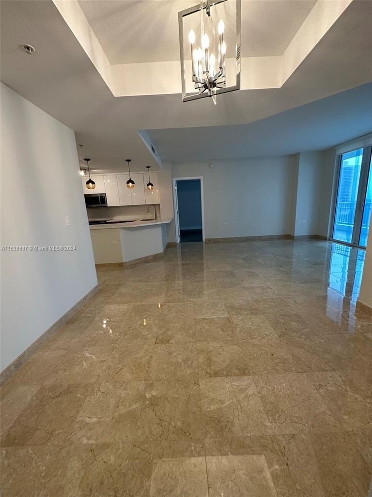 801 Brickell Key Blvd - Photo 2