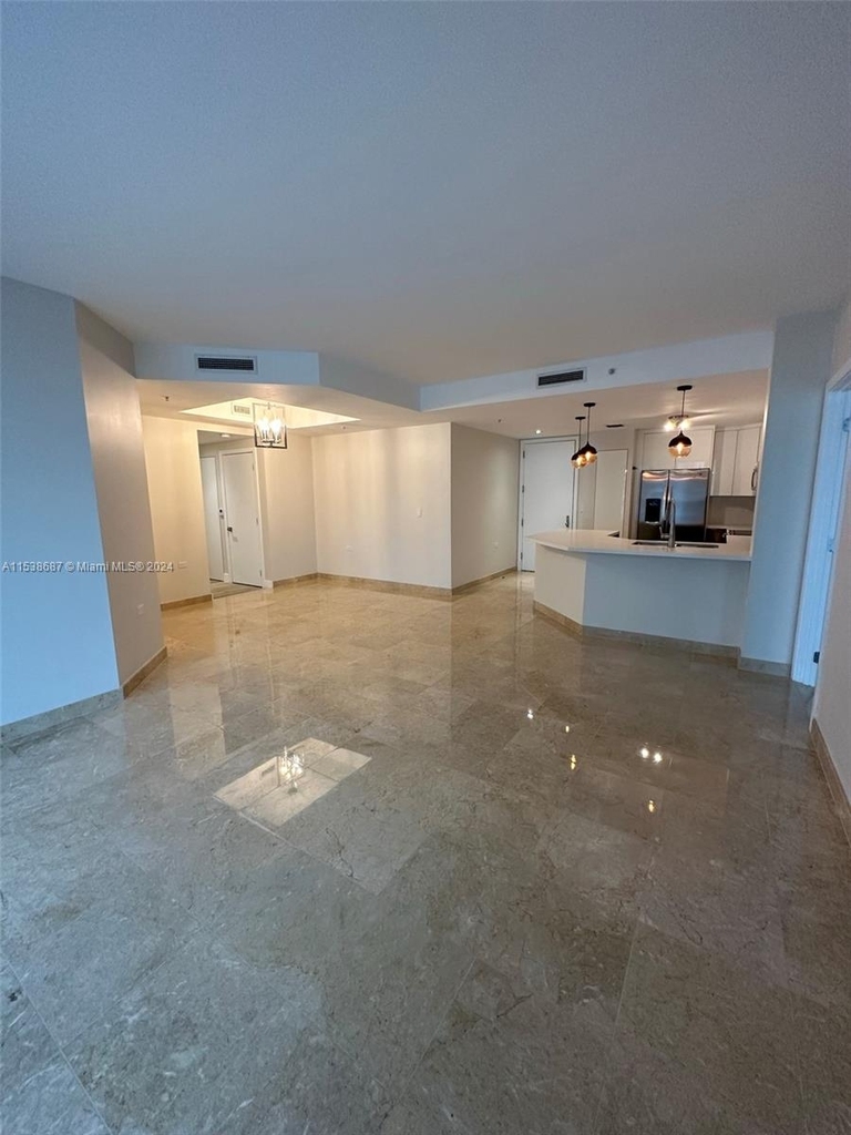 801 Brickell Key Blvd - Photo 1