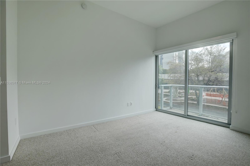 1600 Sw 1st Ave - Photo 27