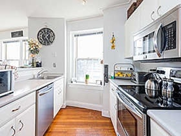 534 Beacon St. - Photo 1