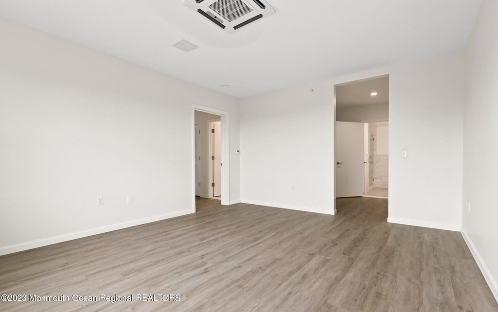 165 Pavilion Avenue - Photo 6