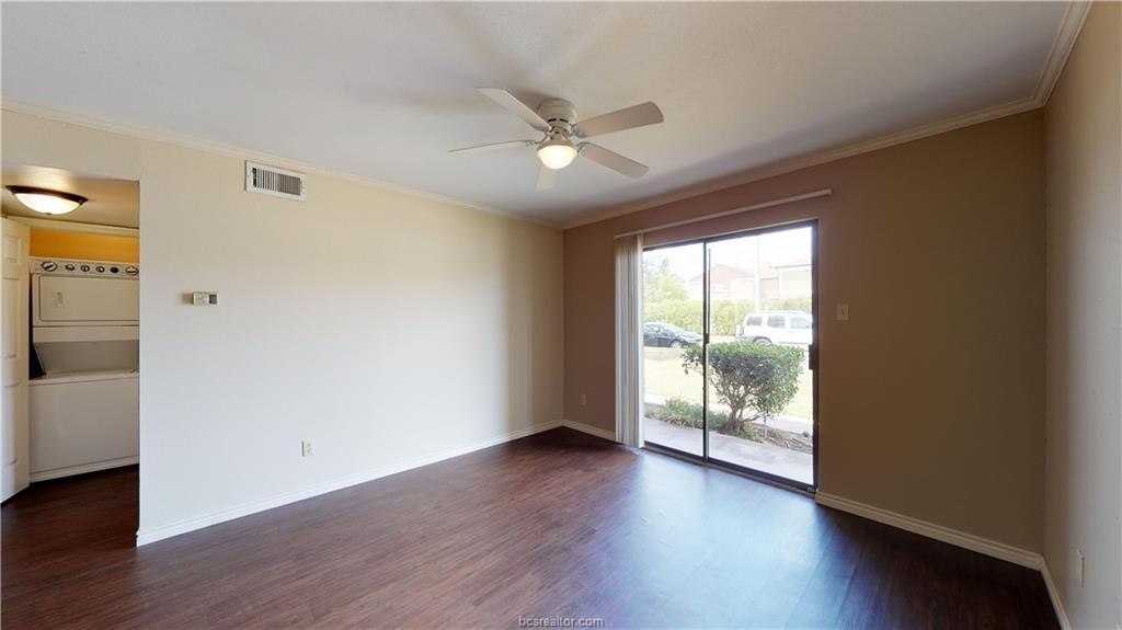 904 University Oaks Boulevard - Photo 1