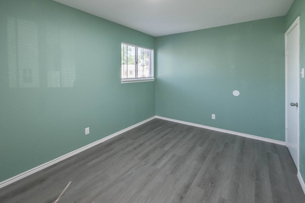 810 Skyline Ave - Photo 21