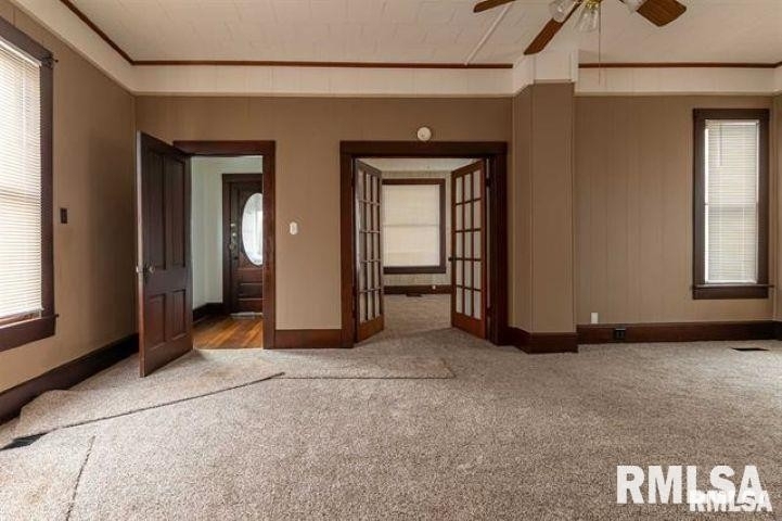 406 W Sycamore Street - Photo 6