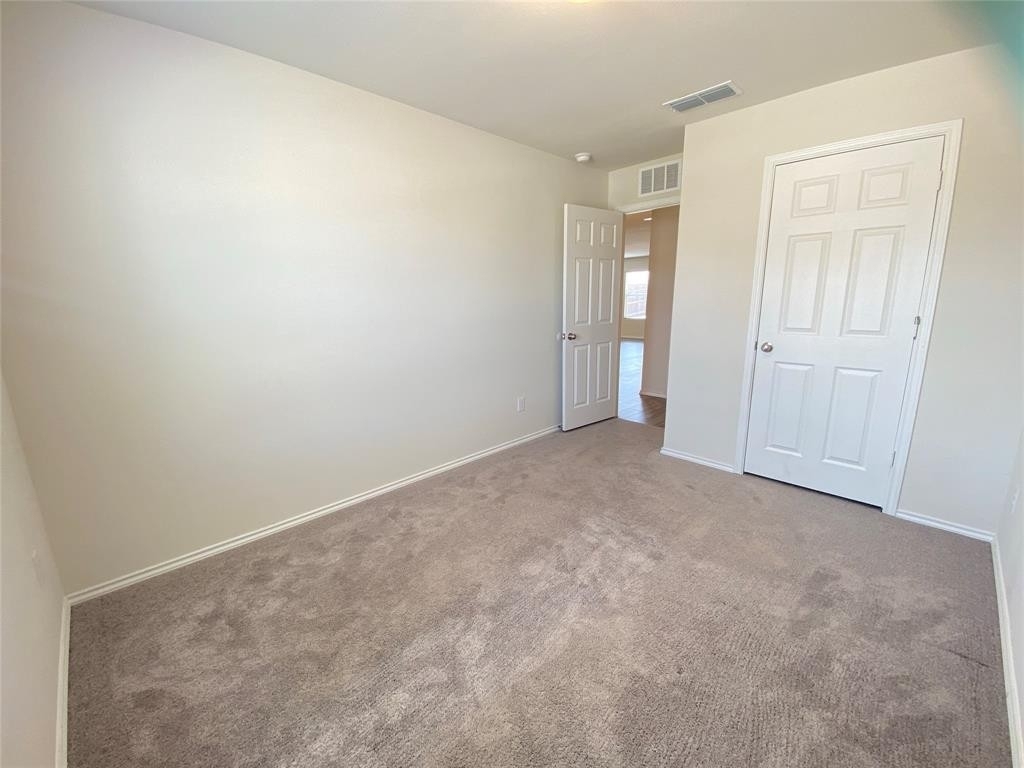 10108 Newtown Drive - Photo 8