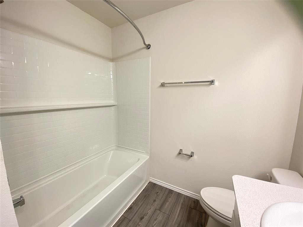 10108 Newtown Drive - Photo 16