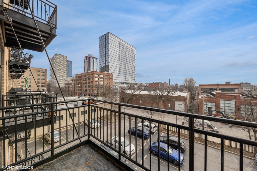 2024 S Wabash Avenue - Photo 17