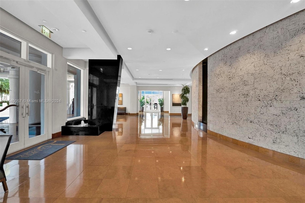 801 Brickell Key Blvd - Photo 5