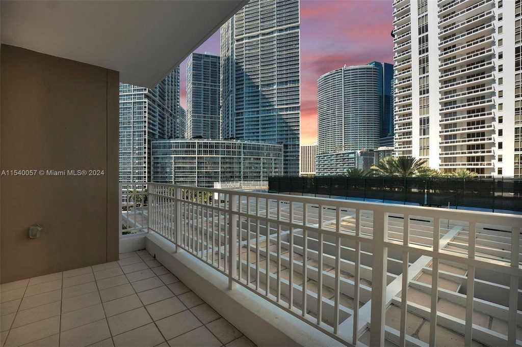 801 Brickell Key Blvd - Photo 45