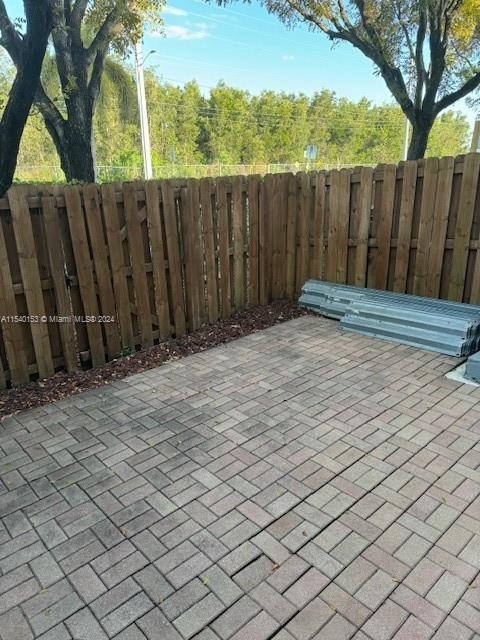 8401 Nw 107th Ct - Photo 17