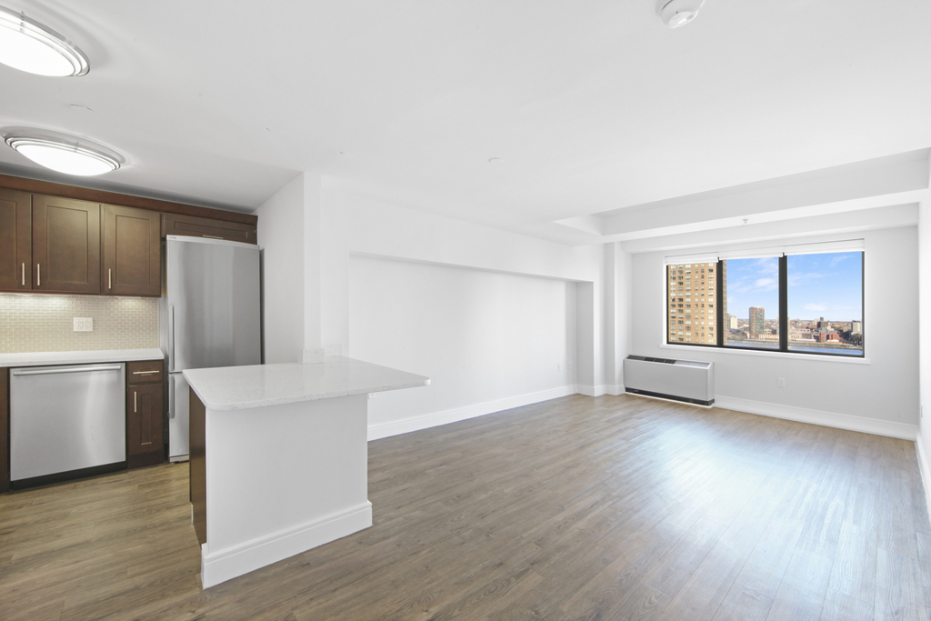 354 East 91st Street - Photo 2