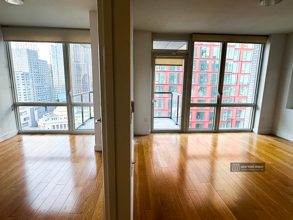 No Fee| Room W/Balcony | Downtown Brooklyn - Photo 0