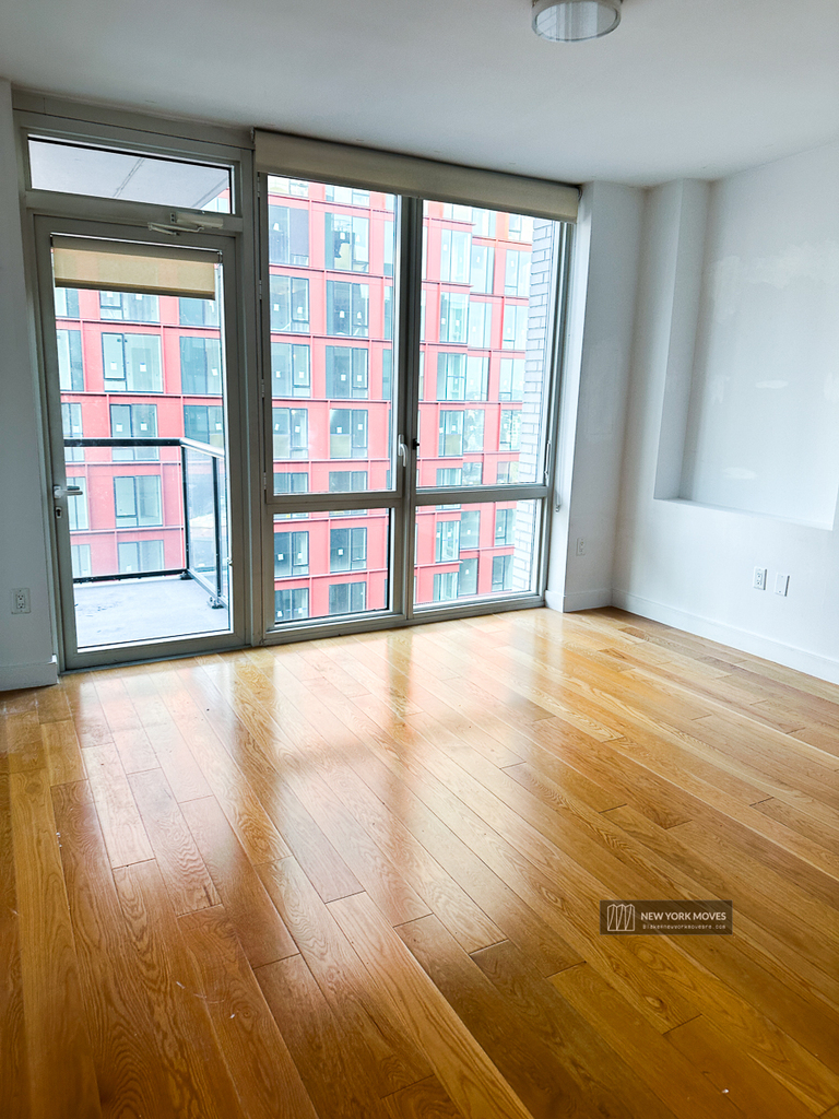 No Fee| Room W/Balcony | Downtown Brooklyn - Photo 2