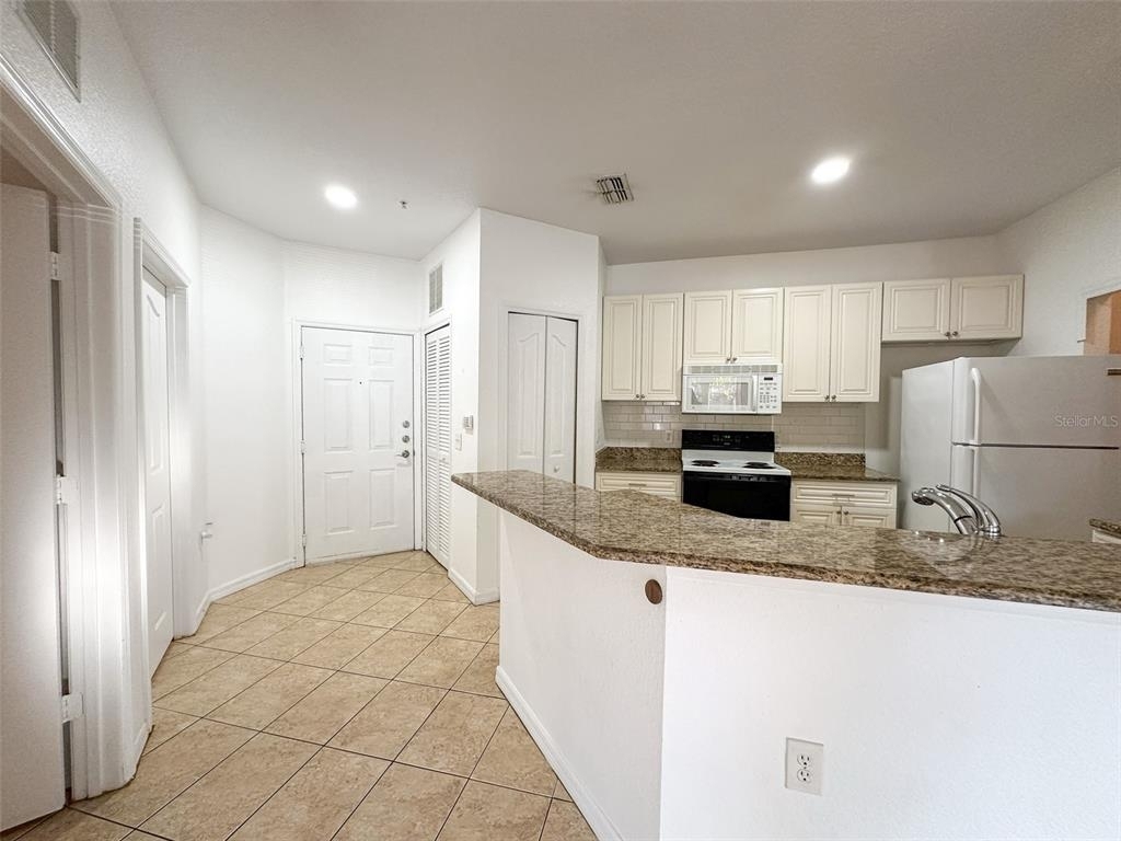 6149 Metrowest Boulevard - Photo 3