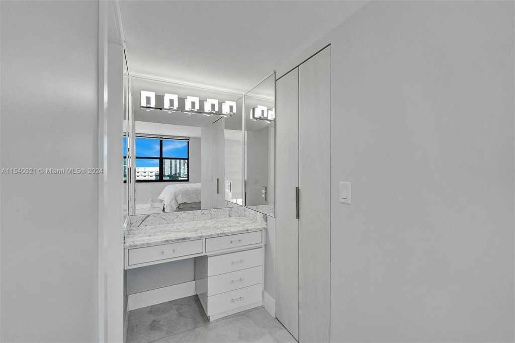 2301 S Ocean Dr - Photo 28