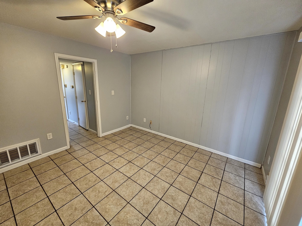 6314 Commons Drive - Photo 2