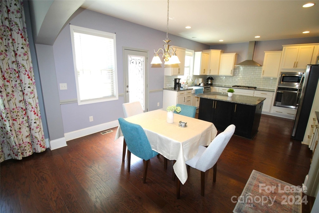 113 Bay Shore Drive - Photo 6