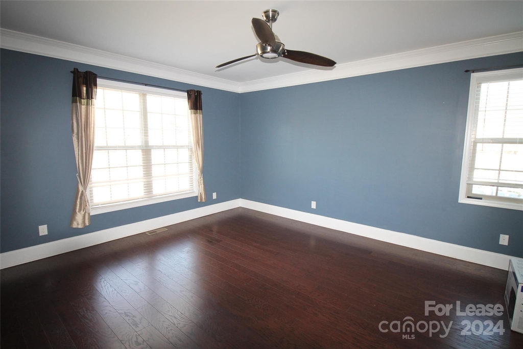 113 Bay Shore Drive - Photo 15