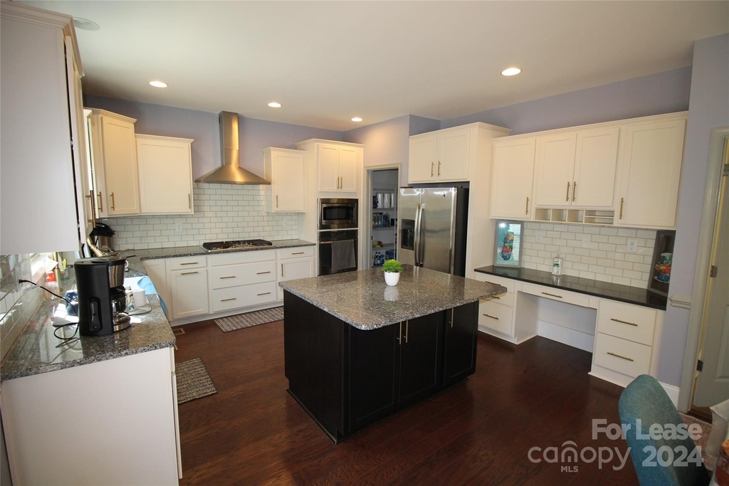 113 Bay Shore Drive - Photo 5