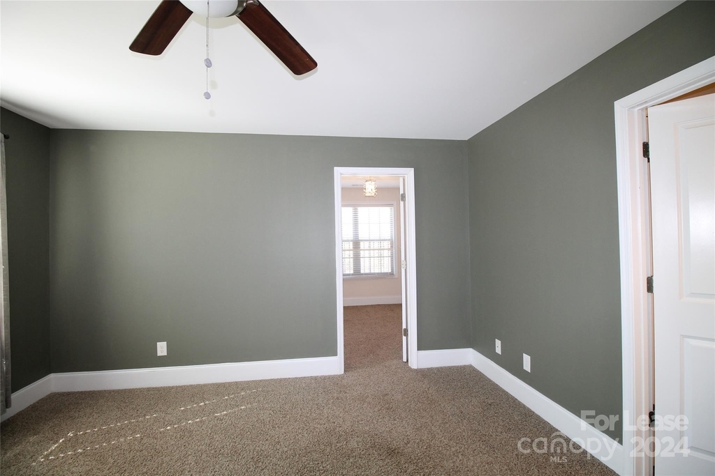 113 Bay Shore Drive - Photo 34