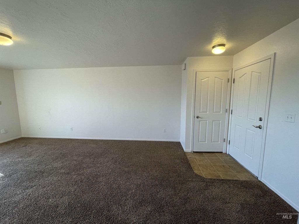 2935 W Marbeth Ct. - Photo 2