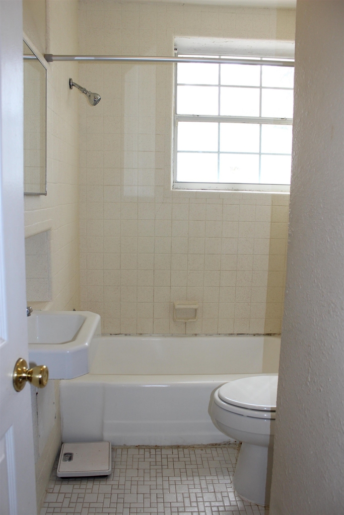 1126 N M L King Boulevard - Photo 7