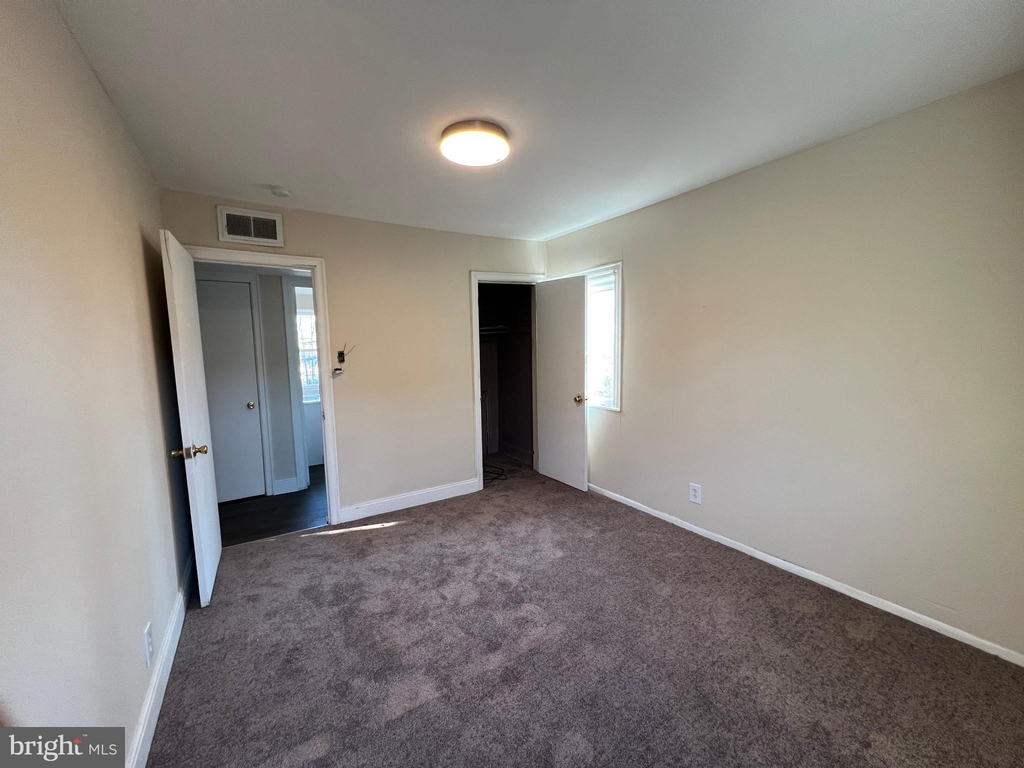 3425 W 10th Street - Photo 34