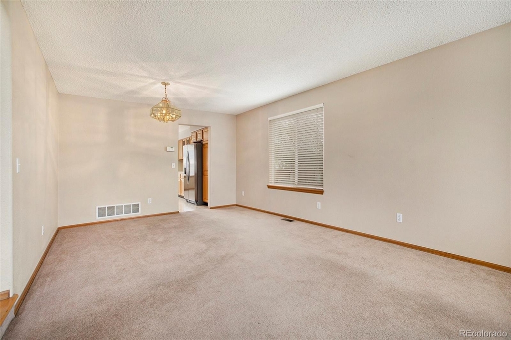 17059 Hastings Court - Photo 4