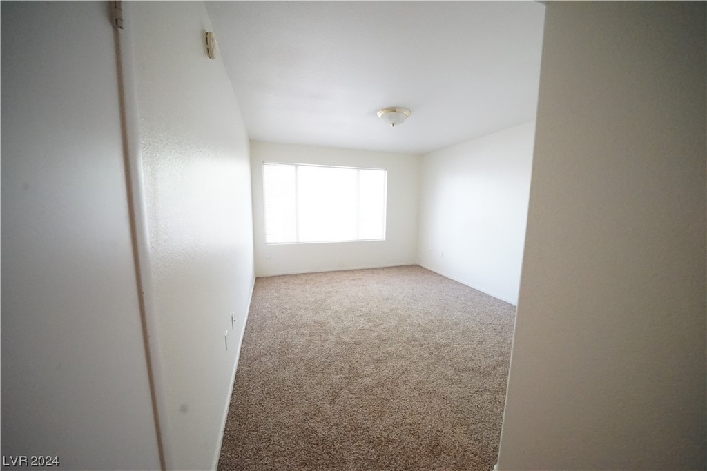 5710 E Tropicana Avenue - Photo 22