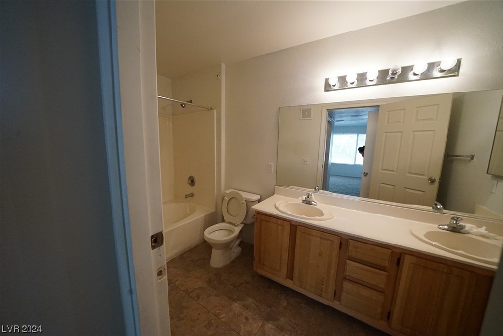 5710 E Tropicana Avenue - Photo 20