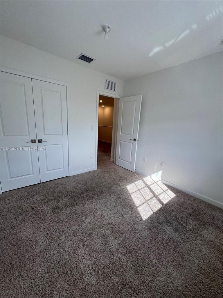 20884 Nw 9th Path - Photo 18