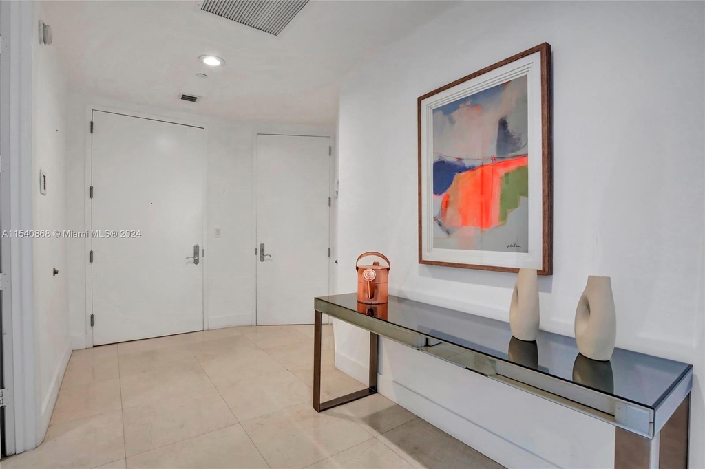 15811 Collins Ave - Photo 8