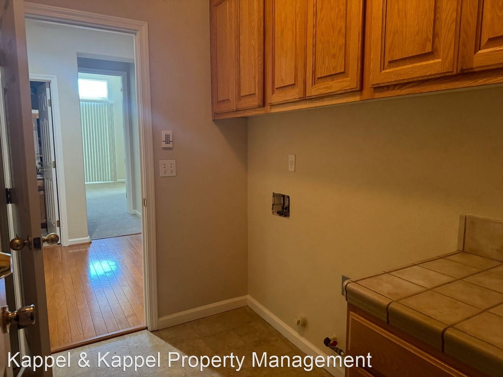 2912 Rebecca Drive - Photo 27