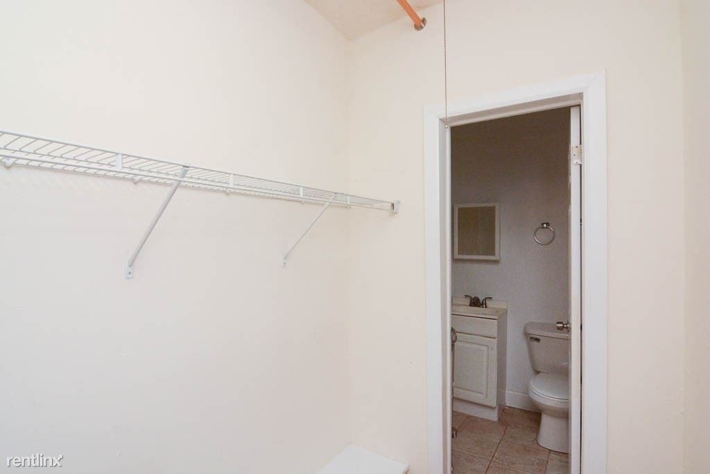 5417 N. Kenmore, Unit A102 - Photo 17