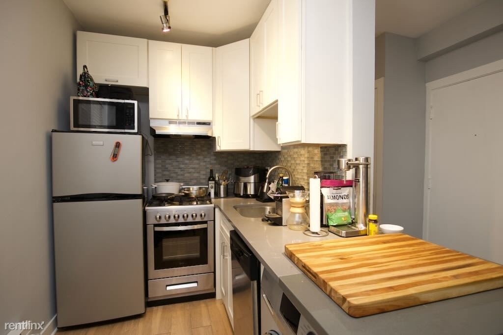 511 W. Belmont, Unit 63-b - Photo 1