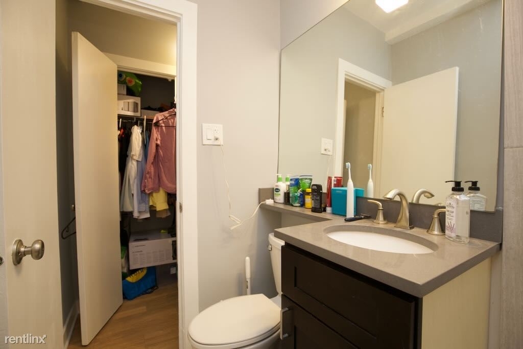 511 W. Belmont, Unit 63-b - Photo 16