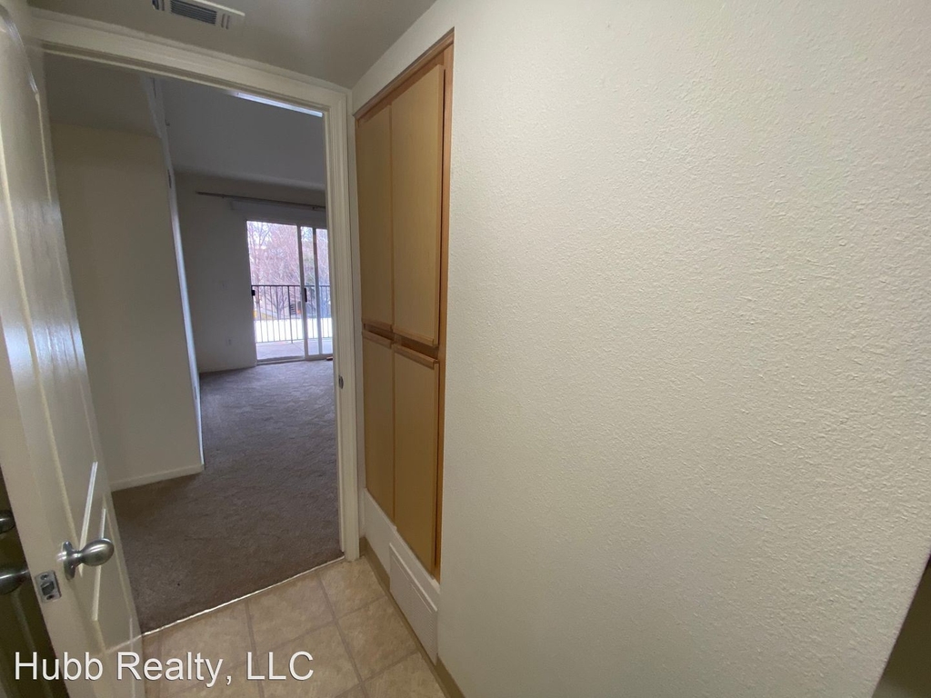 6850 Sharlands Avenue E2024 - Photo 14