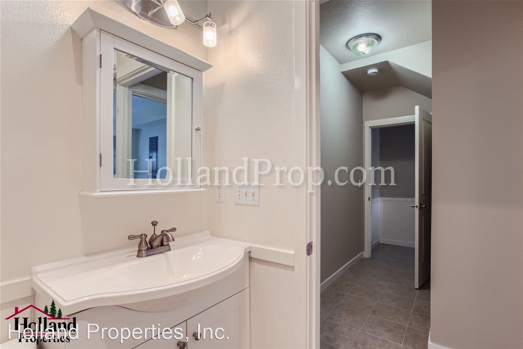 12838 Nw Clement Ln - Photo 24