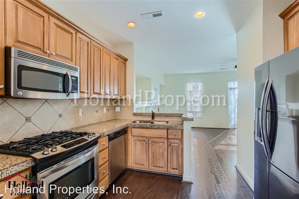 12838 Nw Clement Ln - Photo 8