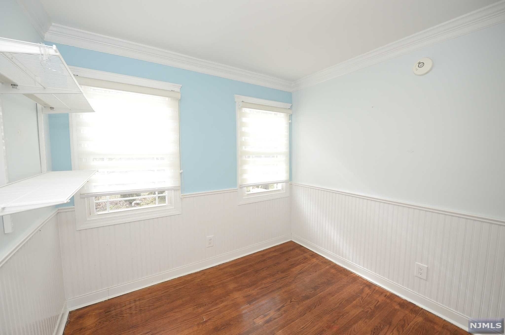 869 South Maple Avenue - Photo 9