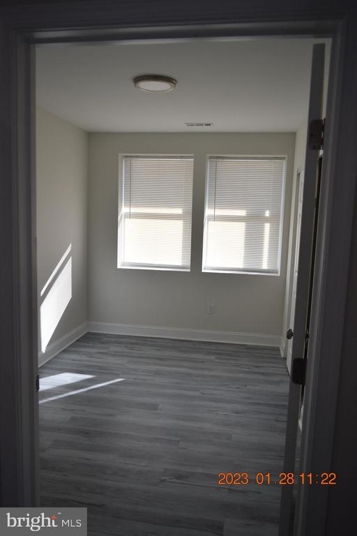 427 Unit D Salem Ave - Photo 2