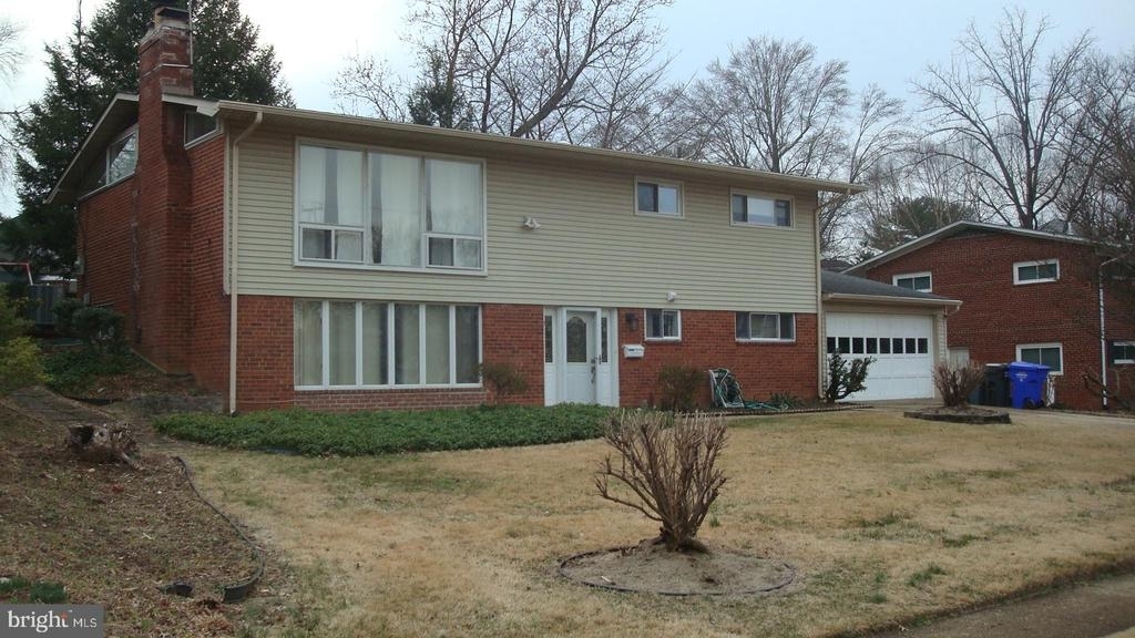 6713 Old Chesterbrook Rd - Photo 2