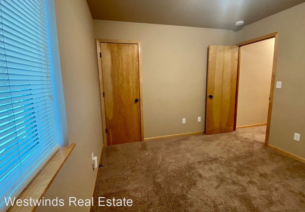 2153 Westminster Circle - Photo 13