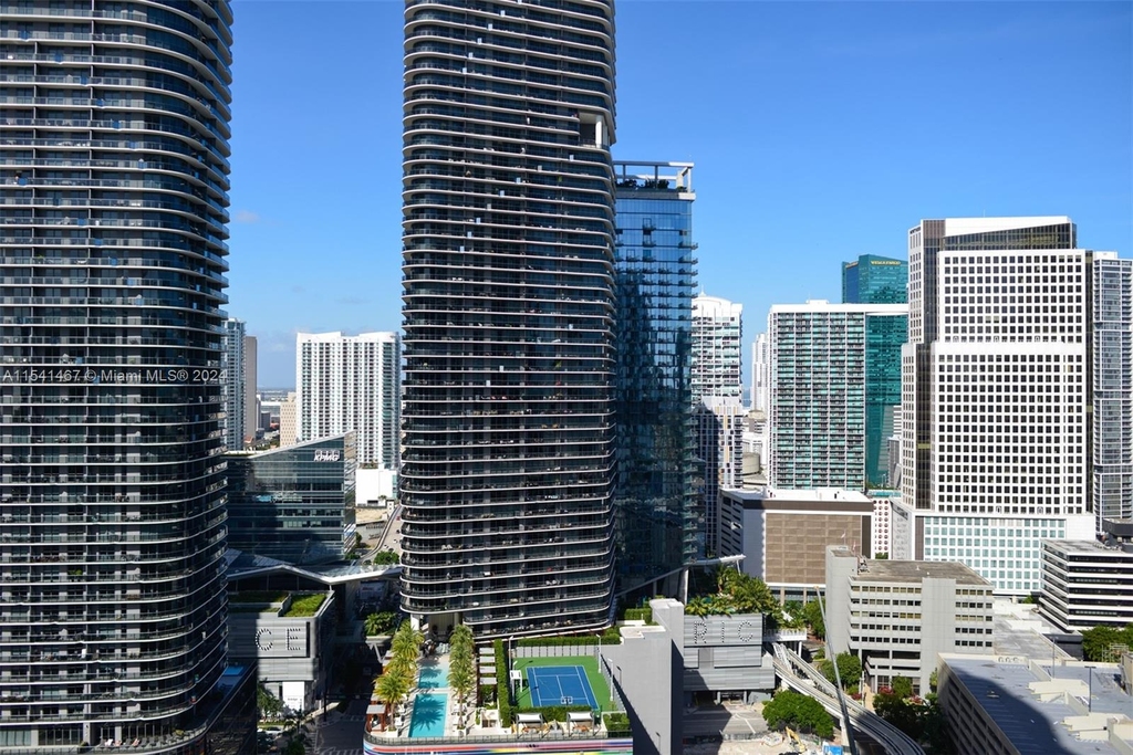 1000 Brickell Plaza - Photo 12