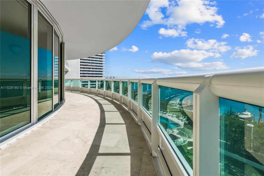 1643 Brickell Ave - Photo 4