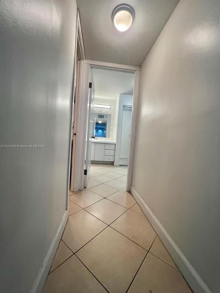 7135 Collins Ave - Photo 21