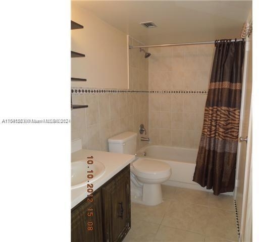 482 Nw 165th St Rd - Photo 0