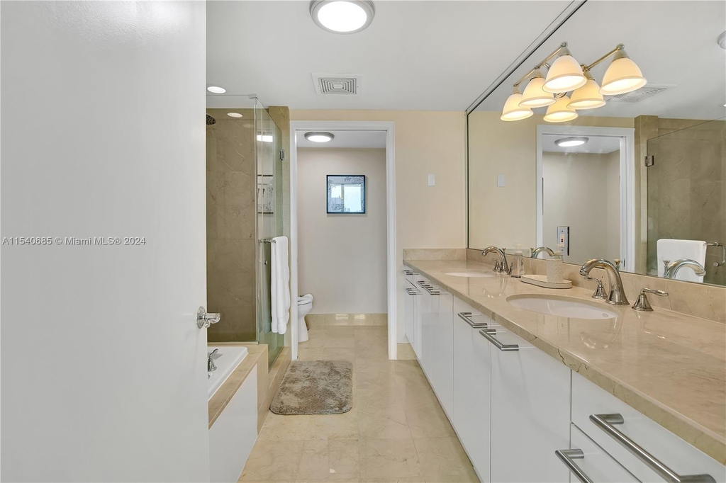 3350 Sw 27th Ave - Photo 16